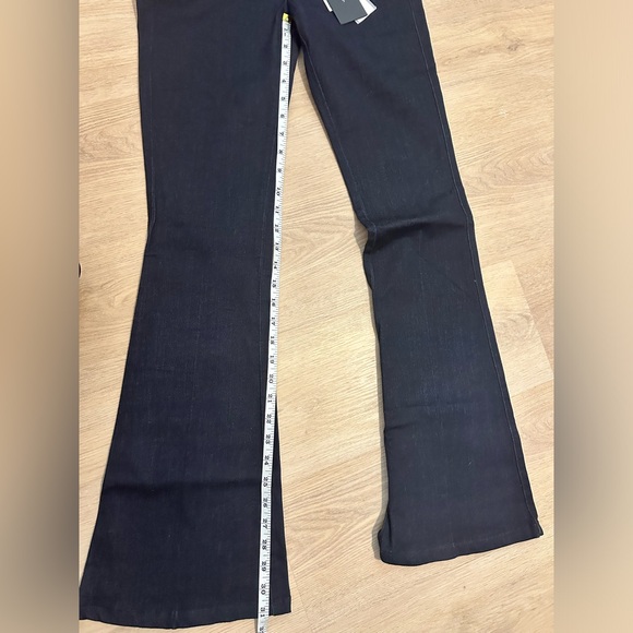 Guess Dark Blue Trouser-Flare Jeans - New With Tags - Picture 9 of 12